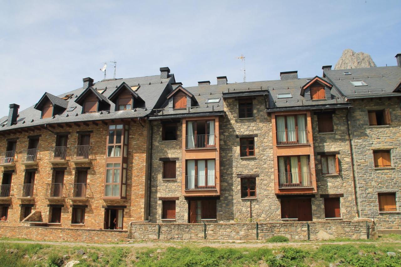 Sallent De Gallego - Formigal - Pirineos Sur Extérieur photo