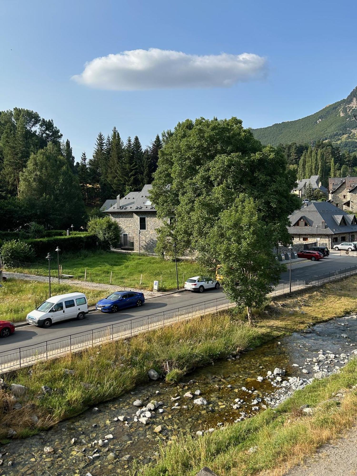 Sallent De Gallego - Formigal - Pirineos Sur Extérieur photo